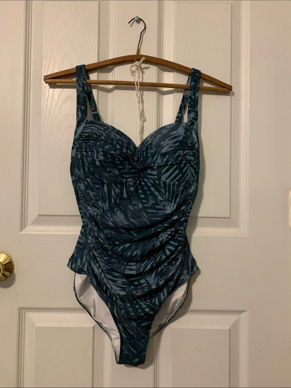 NIPTUCK SWIM One-Piece in Teal Palm Print